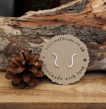 Wave climber studs