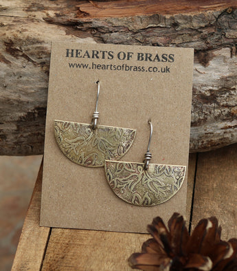 Brass fushia earrings