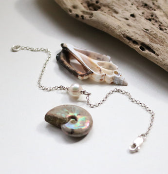 Pearl bracelet